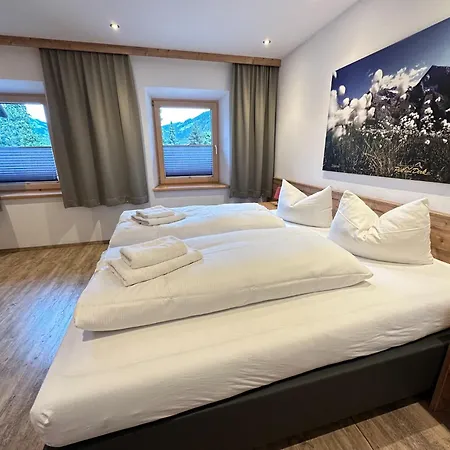 Daire Appartementhaus By Piaunddirk Mayrhofen