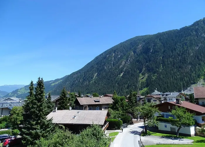 Daire Appartementhaus By Piaunddirk Mayrhofen